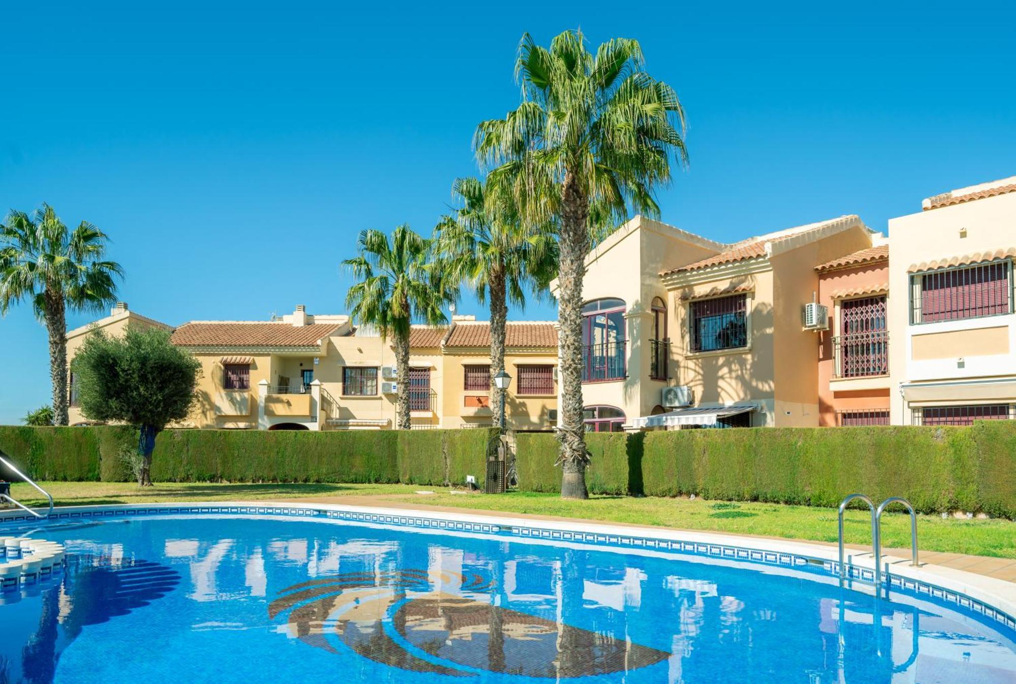 Club Salino Hideaway-Your Peaceful Retreat With Pool In Torrevieja Buitenkant foto